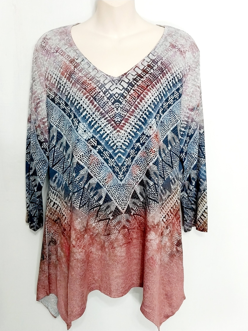 🔵BOGO FREE🔵 Energe Tunic Top Three Quarter Sleeve Sz L